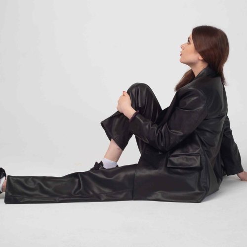 The Stylish World of Leather Pants